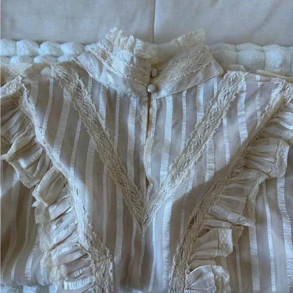 River Island Cream Striped Ruffle Blouse - Picture 5 of 6